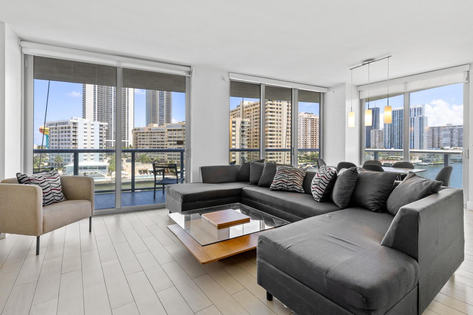 Hallandale Sky Water View Hallandale Beach Exterior photo