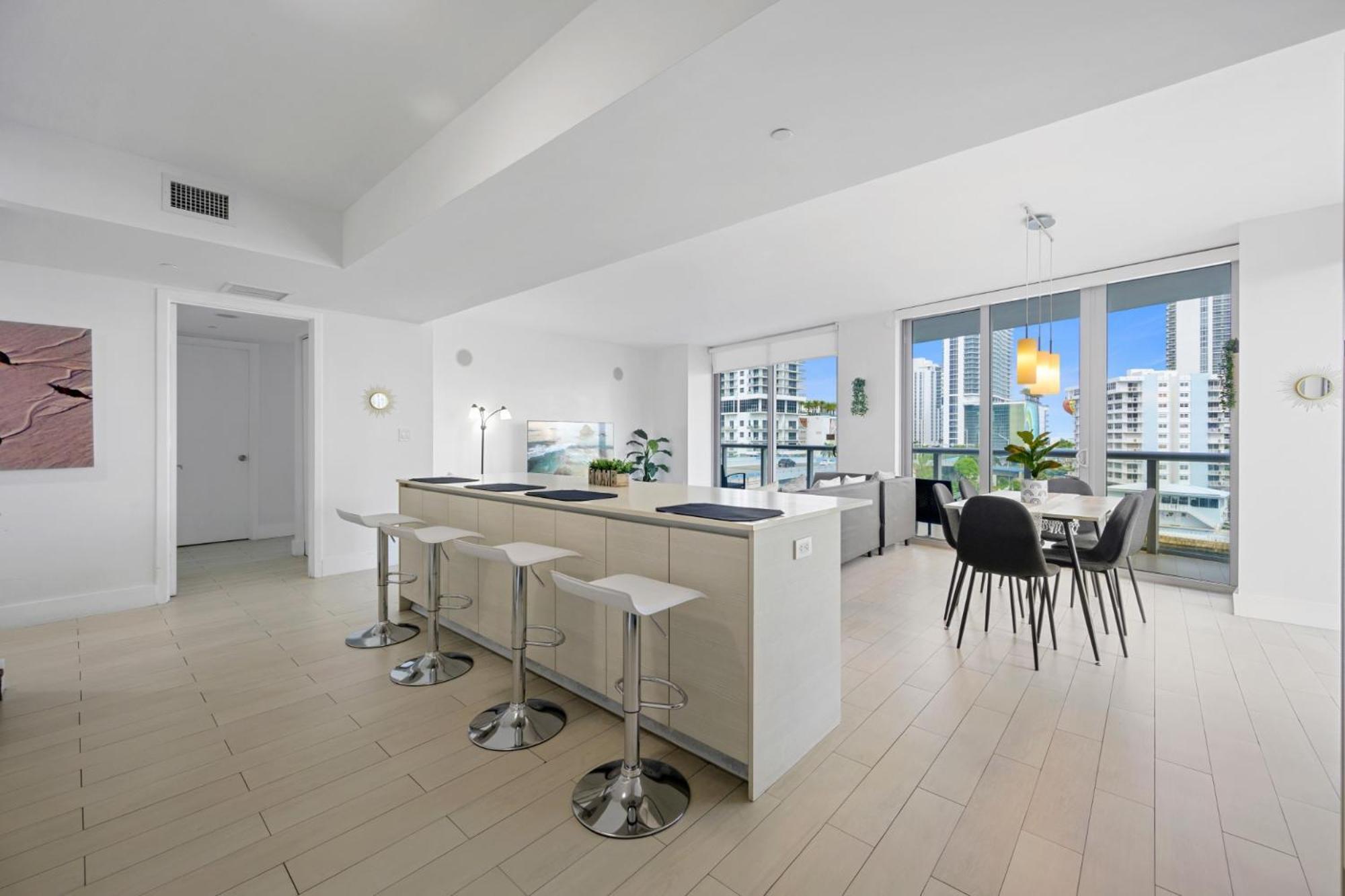 Hallandale Sky Water View Hallandale Beach Exterior photo